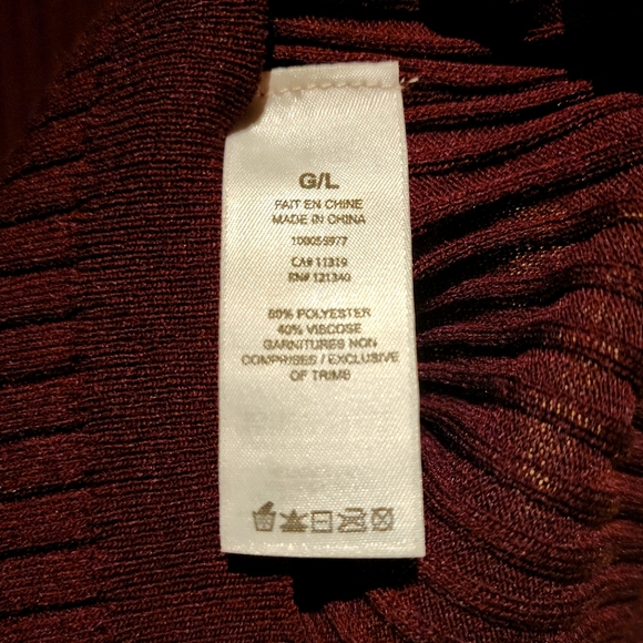 NWOT ✅️ Ribbed Crew Neck Long Sleeve - Picture 4 of 5